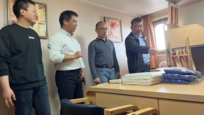 檢查船上設施及物資準備情況