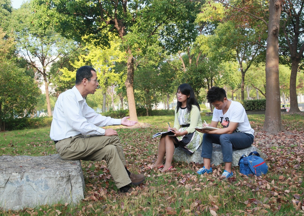 顧偉老師接受采訪