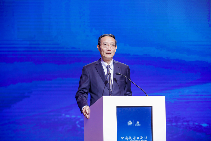 黃有方主持中國航海日論壇主論壇