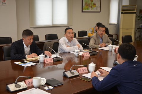 王海威副書記一行赴青浦區走訪調研高中教育工作