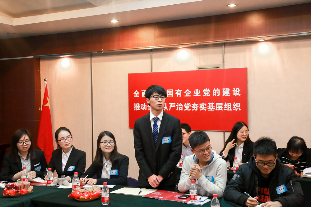 校友與學生互動