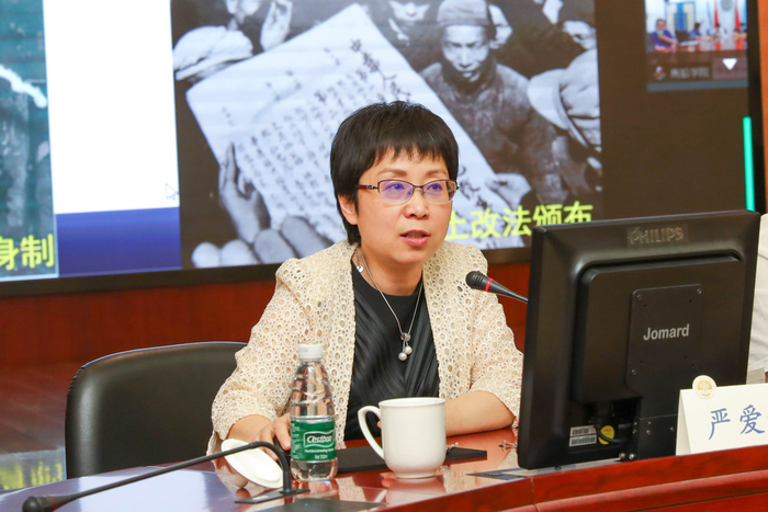 嚴愛雲主任作“四史”學習教育輔導報告