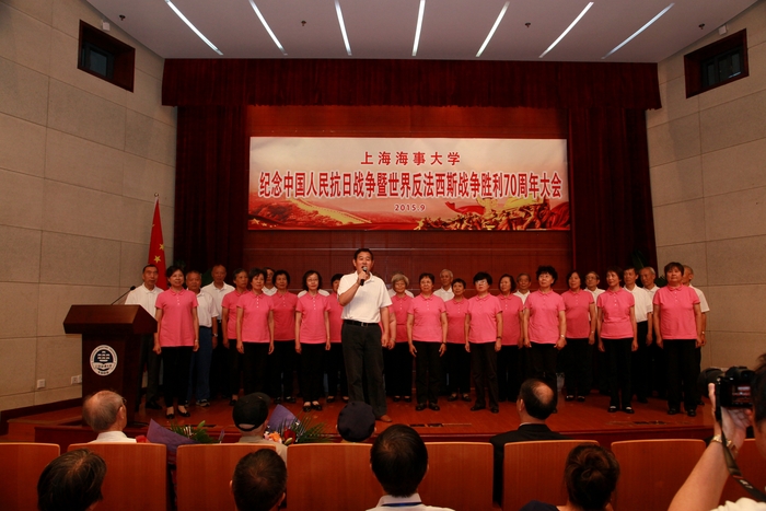 老教授合唱團表演