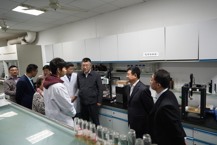 檢查海洋科學與工程學院相關實驗室