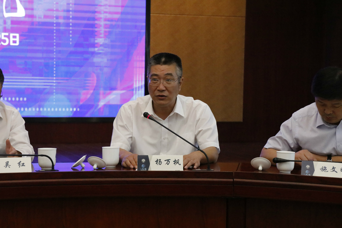 楊萬楓副校長講話